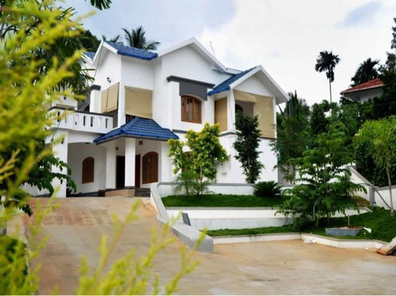 Dreamnest Residency Apartment Kalpetta Bagian luar foto